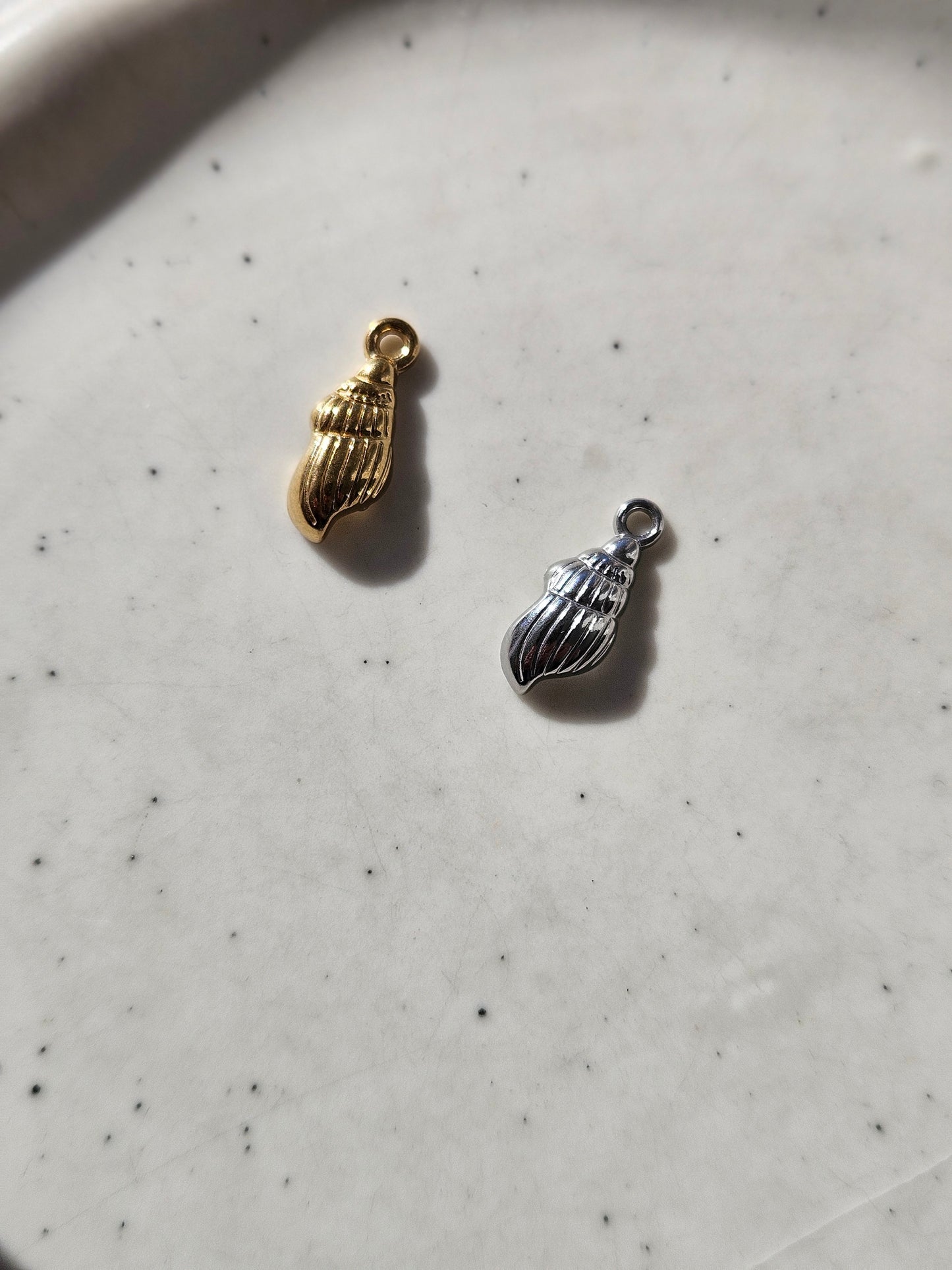 PENDENTIF COQUILLAGE