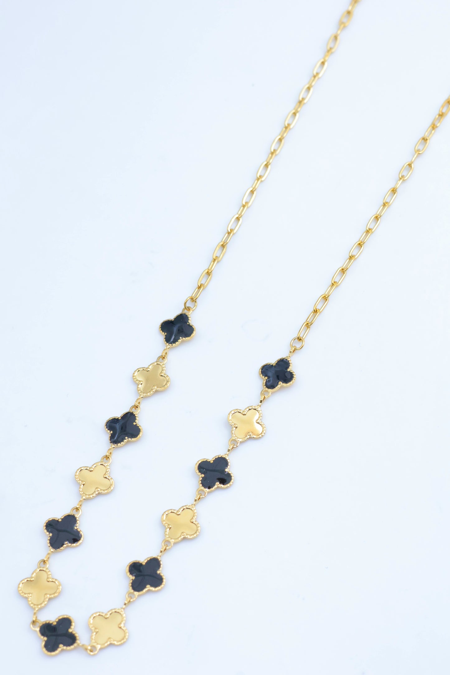 COLLIER MARGOT