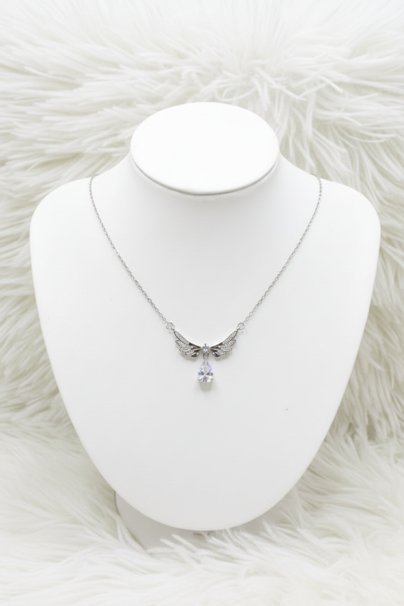 COLLIER ANGELA