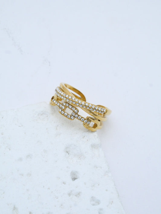 Bague Maëlia dorée posée