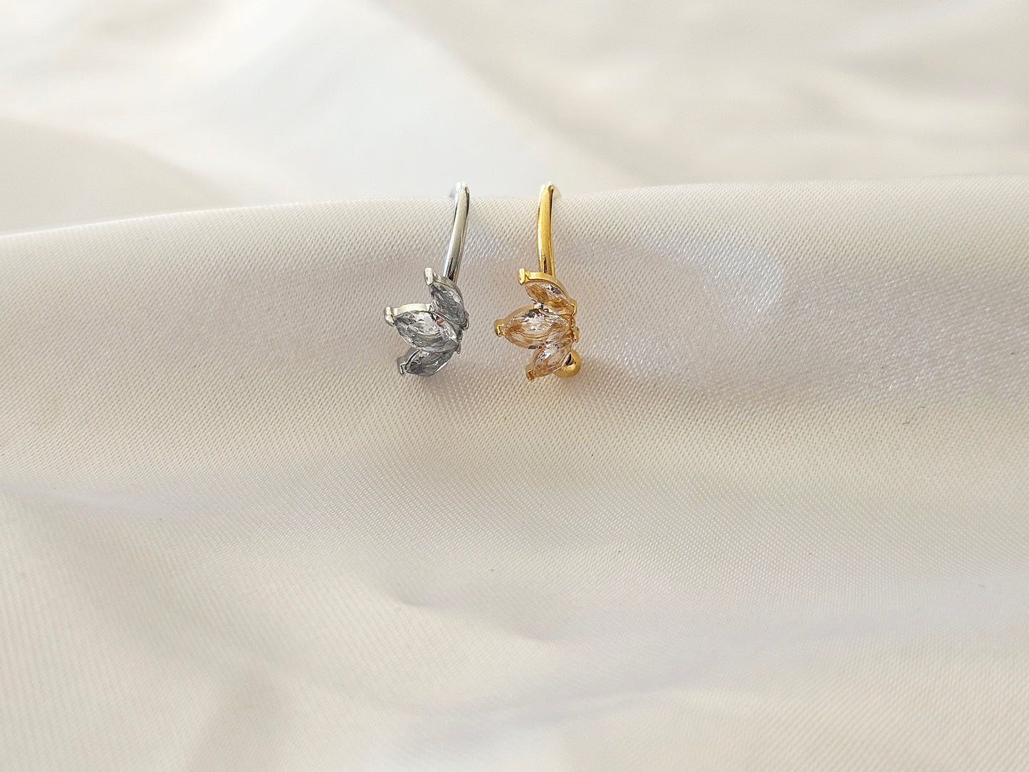 EAR CUFF LYS