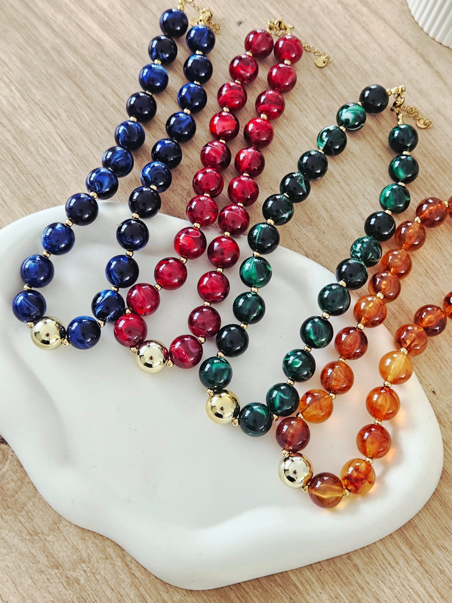 COLLIER VANESSA