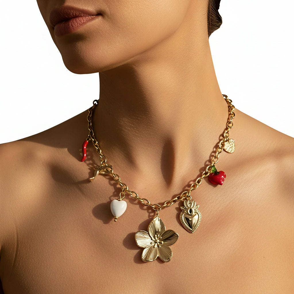 COLLIER GAELLE