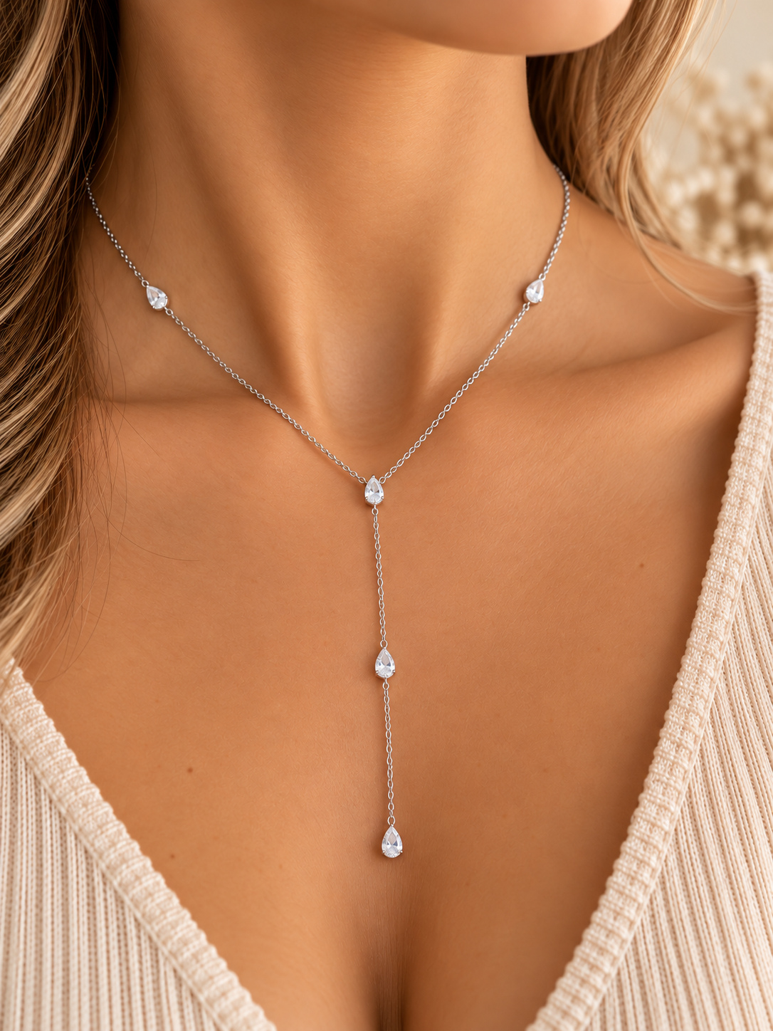COLLIER LISA AR