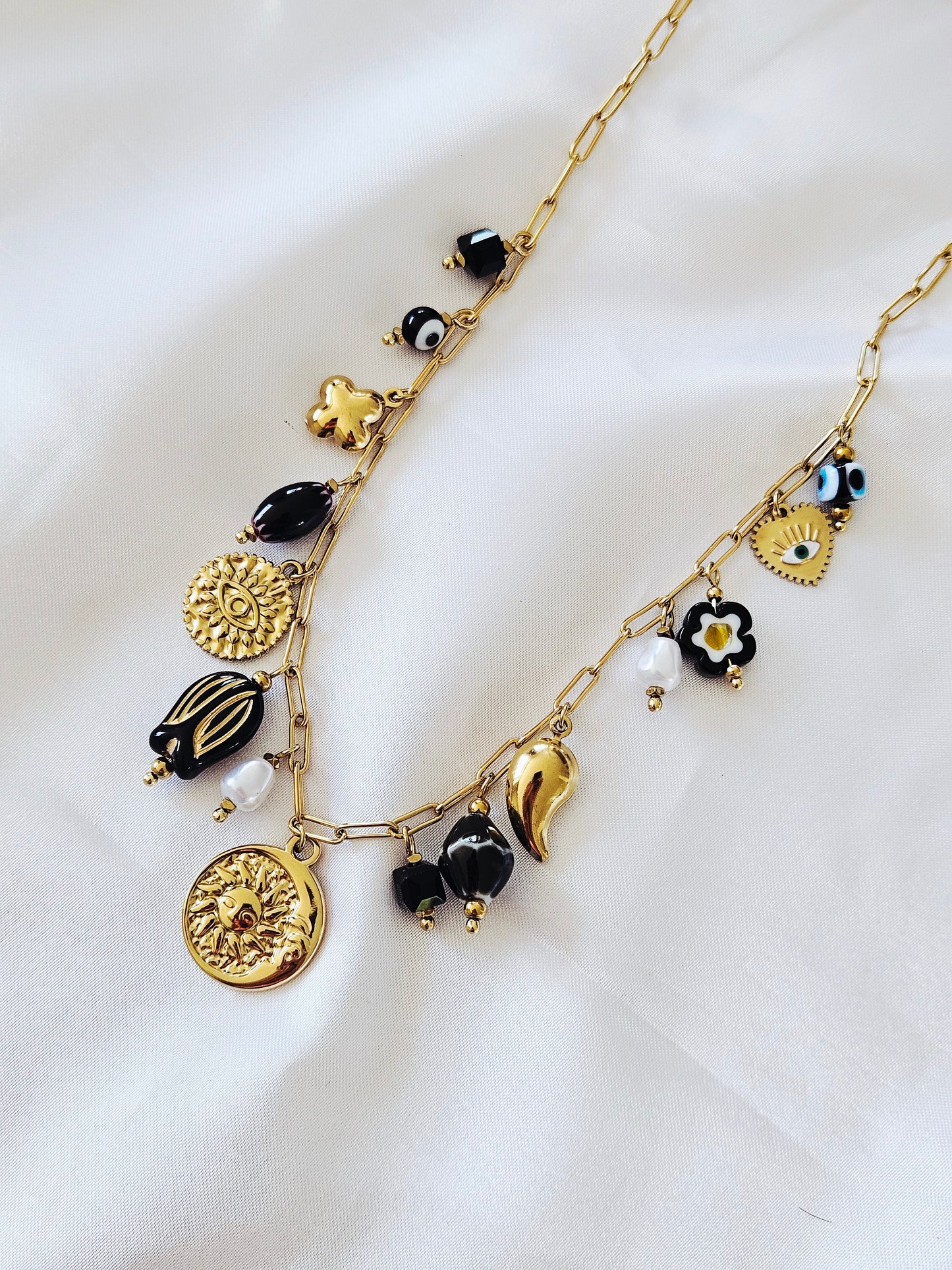 COLLIER NELYA