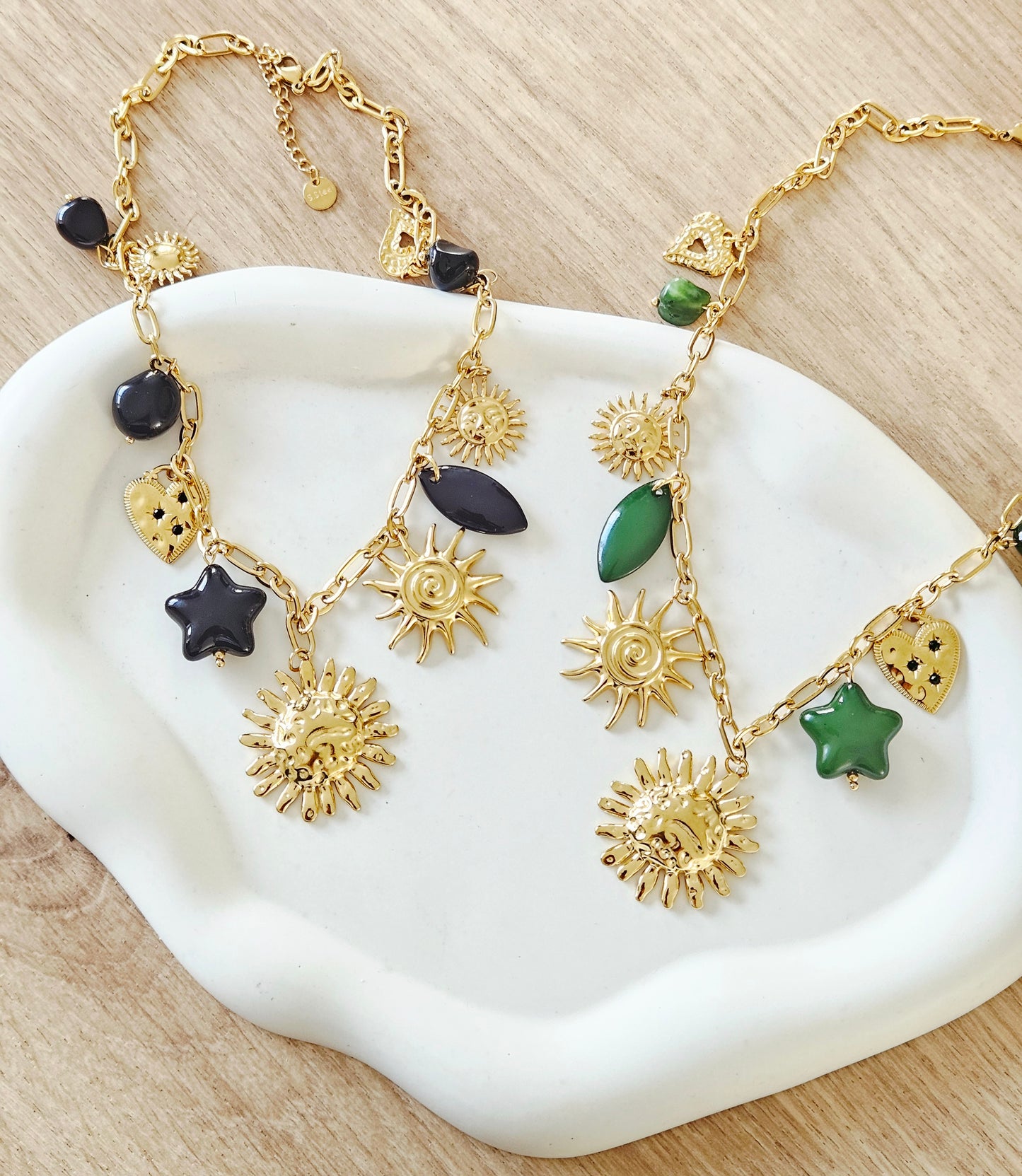 COLLIER CLARA
