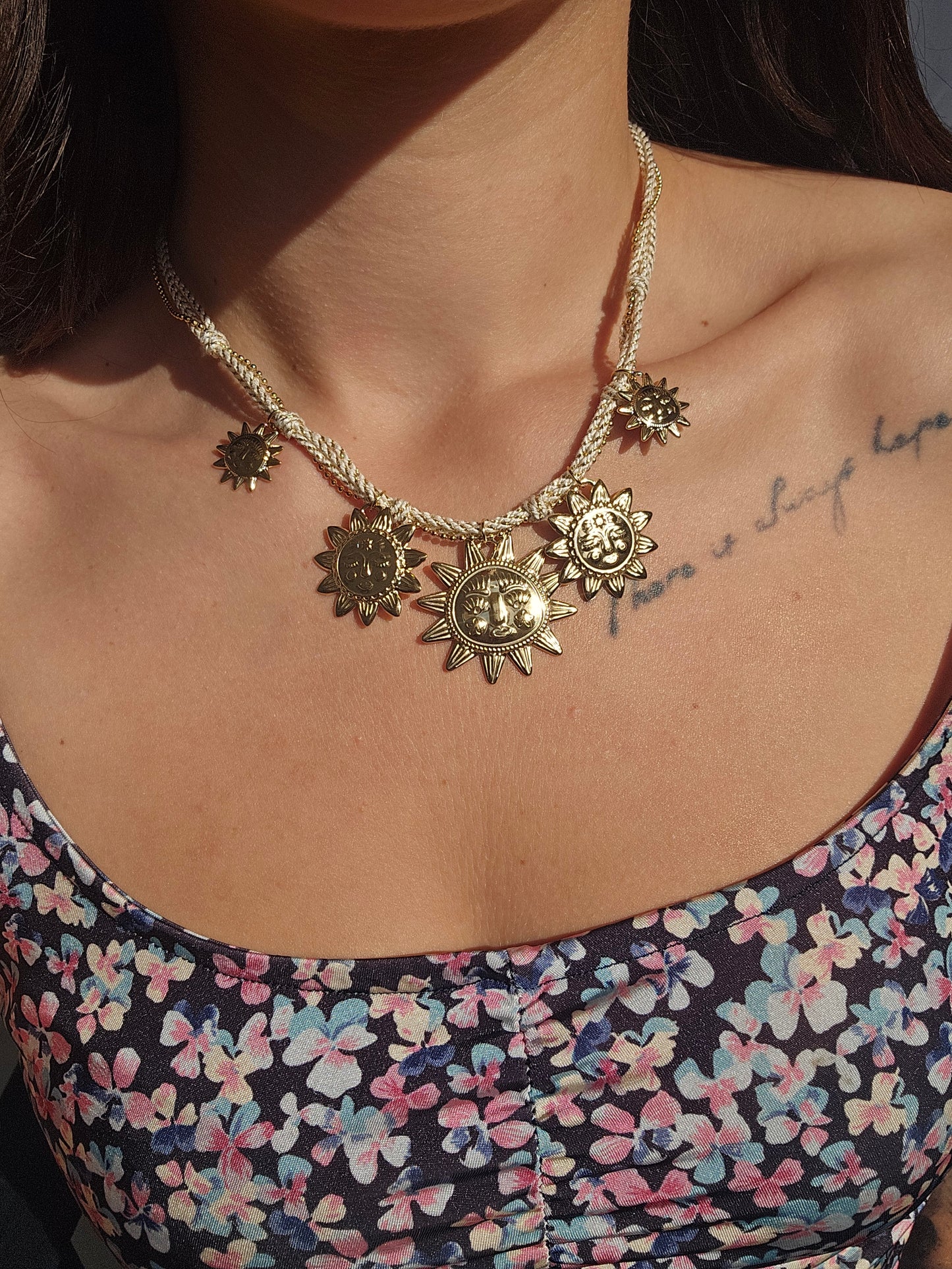 COLLIER LOLA