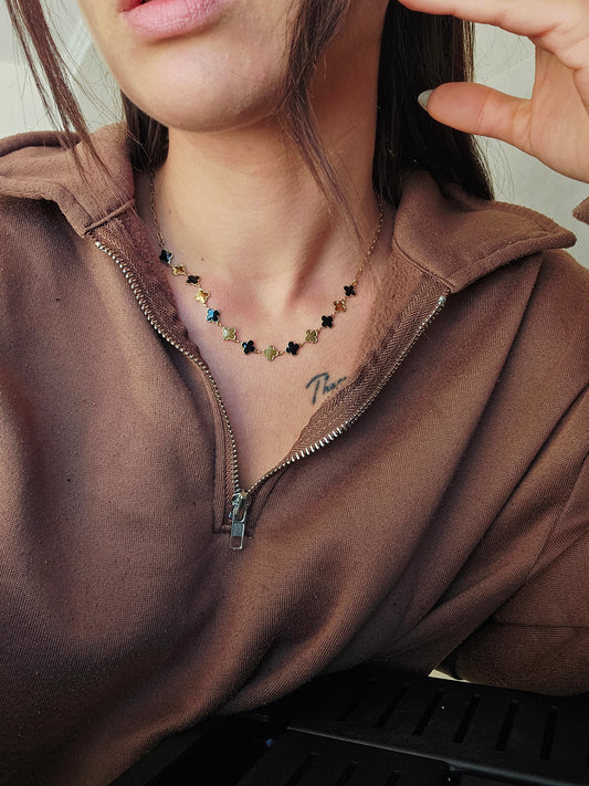 COLLIER MARGOT