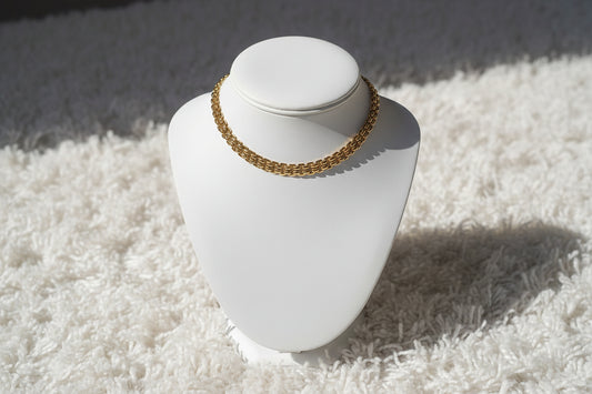 COLLIER MANON