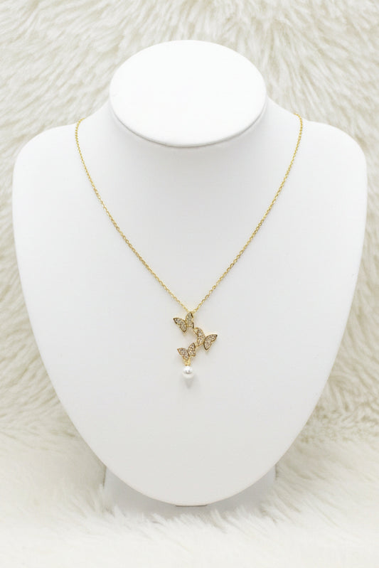 COLLIER LISA