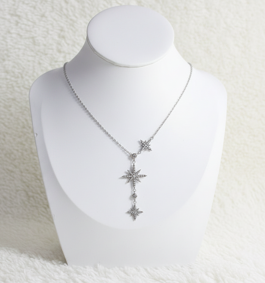 COLLIER NADINE