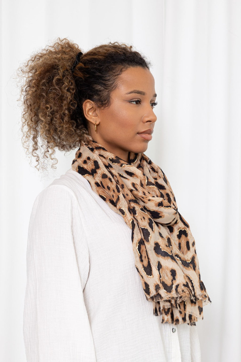 Foulard Clara – Léopard beige et noir