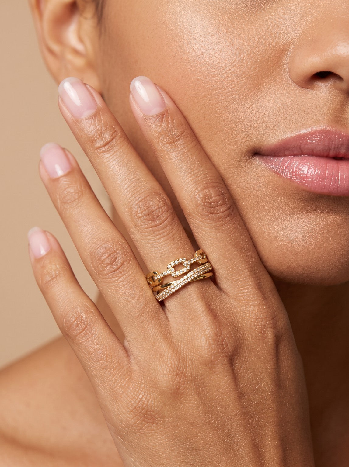 Bague Maëlia dorée portée