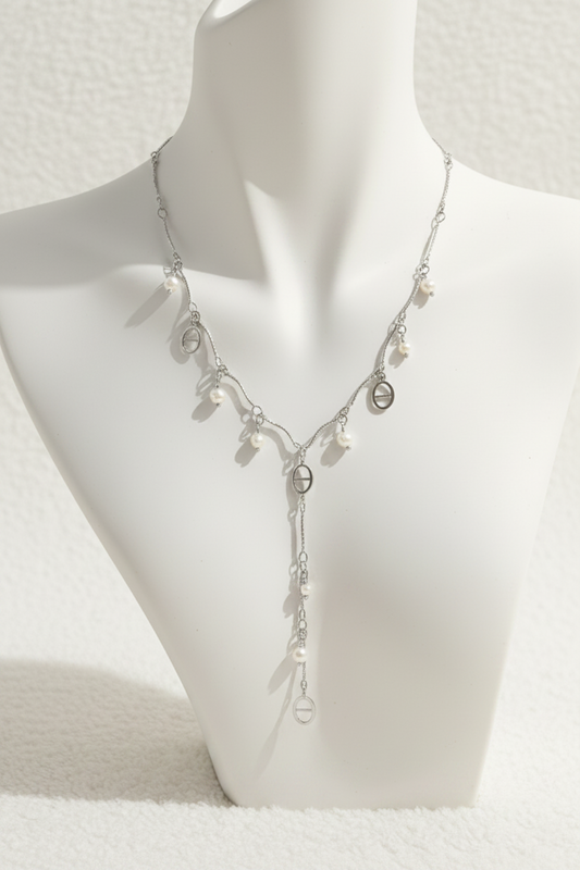 COLLIER KIM