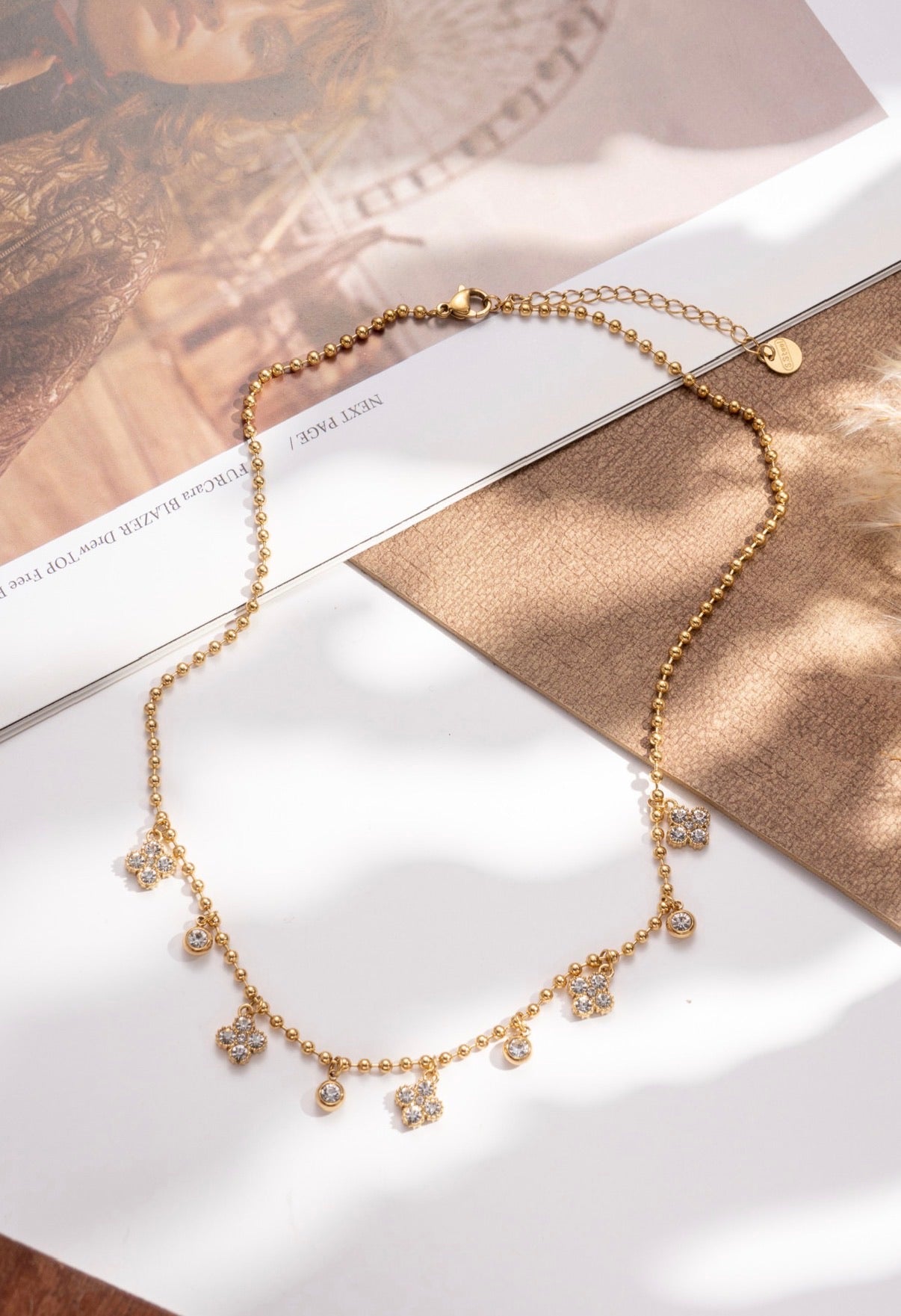 COLLIER TALYA