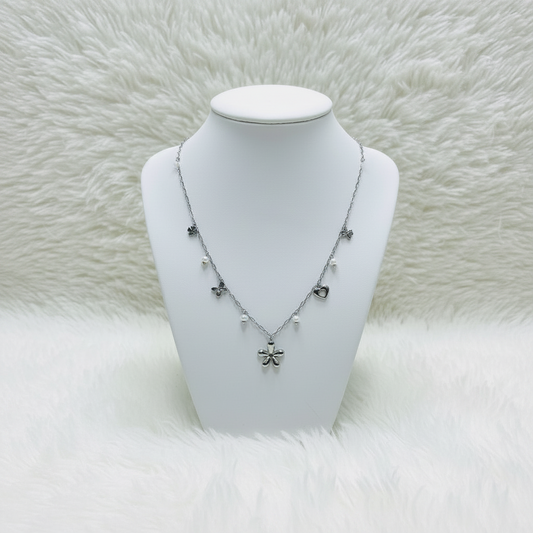 COLLIER LAURA