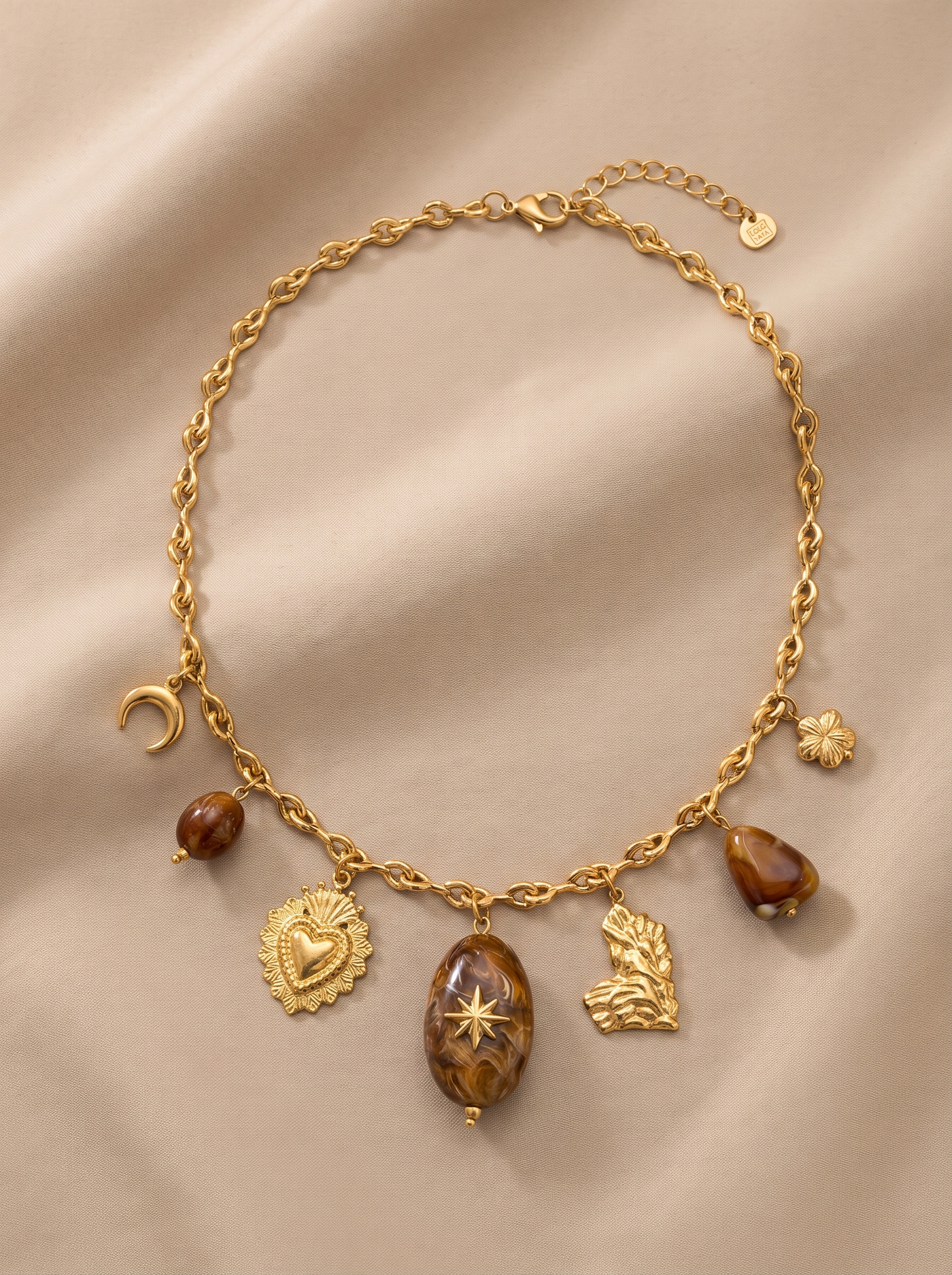 COLLIER ALMA
