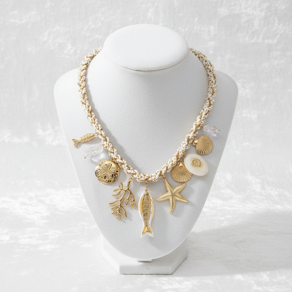 COLLIER MIA