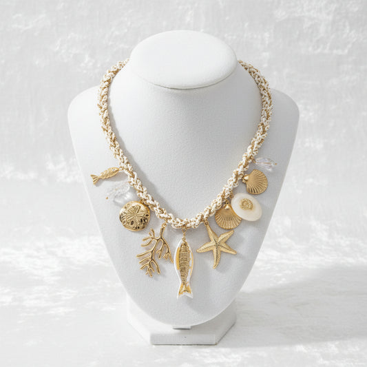 COLLIER MIA