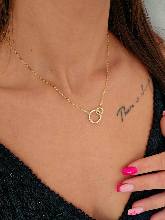 COLLIER JULIA