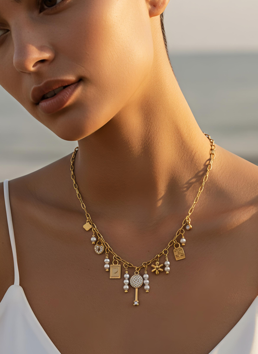 COLLIER LUCIA