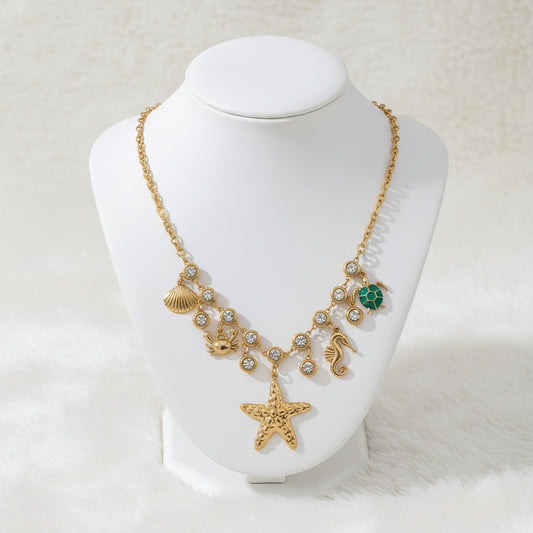 COLLIER LYANA