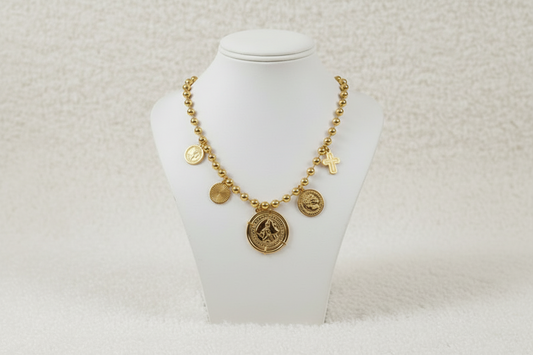 COLLIER EMMA