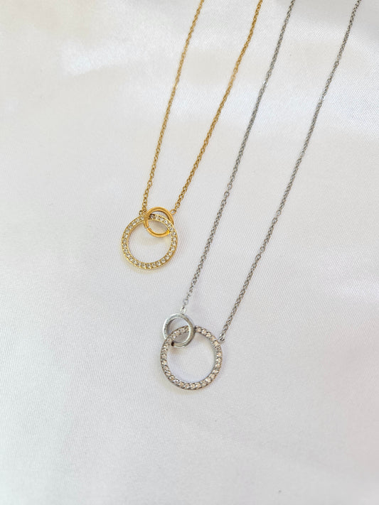 COLLIER JULIA