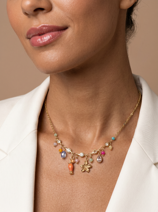 COLLIER VALENTINE