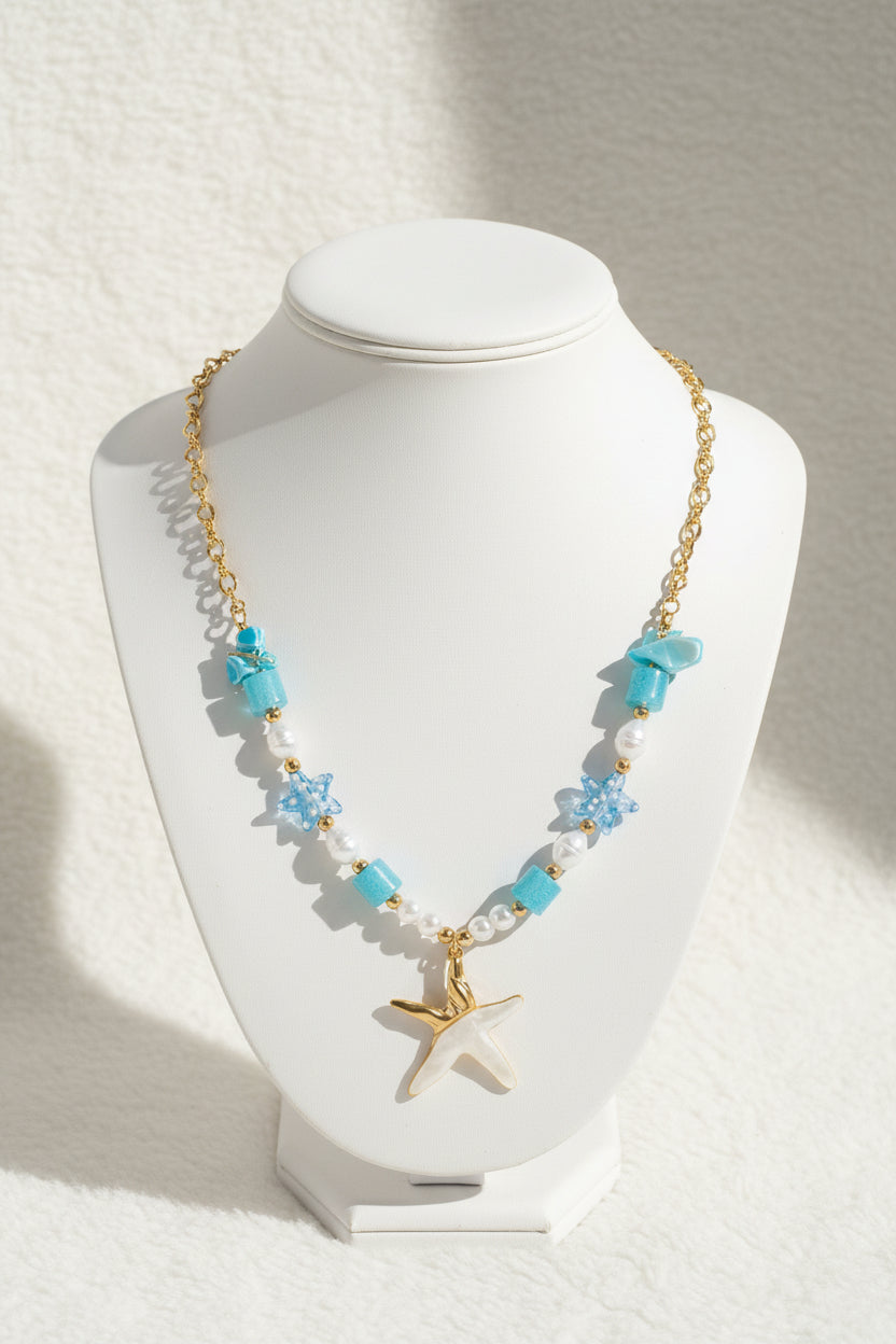 COLLIER EVE
