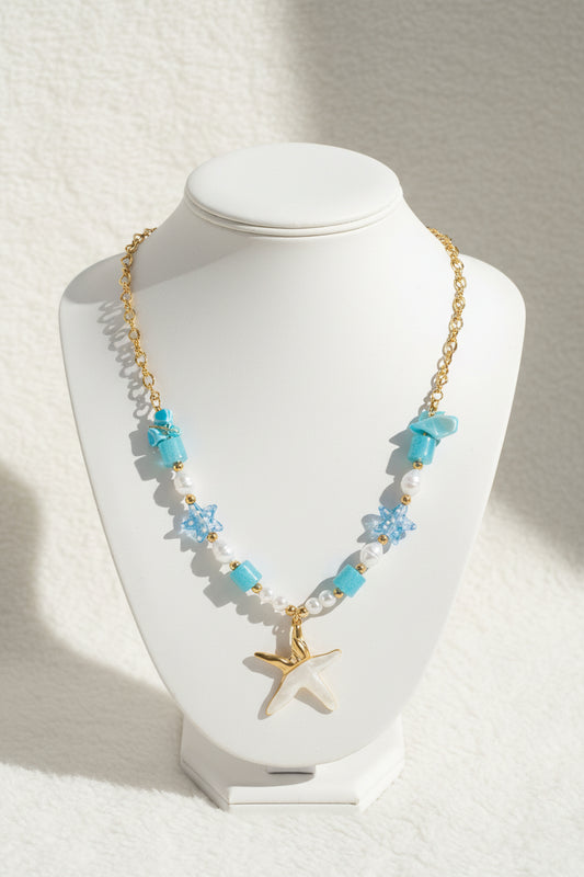 COLLIER EVE