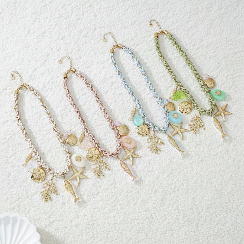 COLLIER MIA