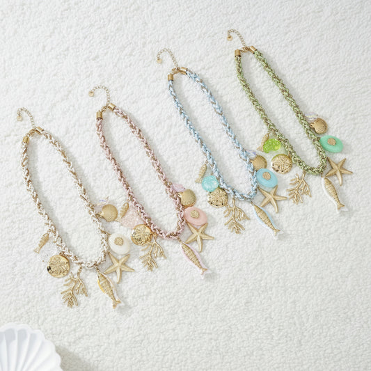 COLLIER MIA