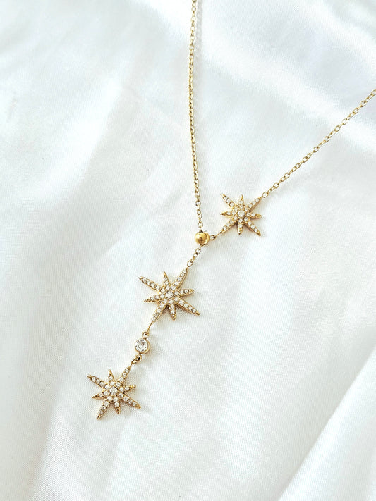 COLLIER MOLLY